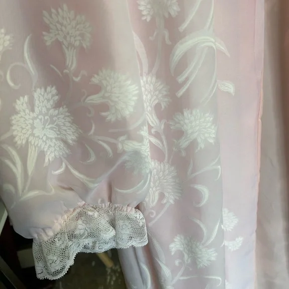 Vintage Saks Fifth Avenue boudoir jacket dress - Picture 3 of 5